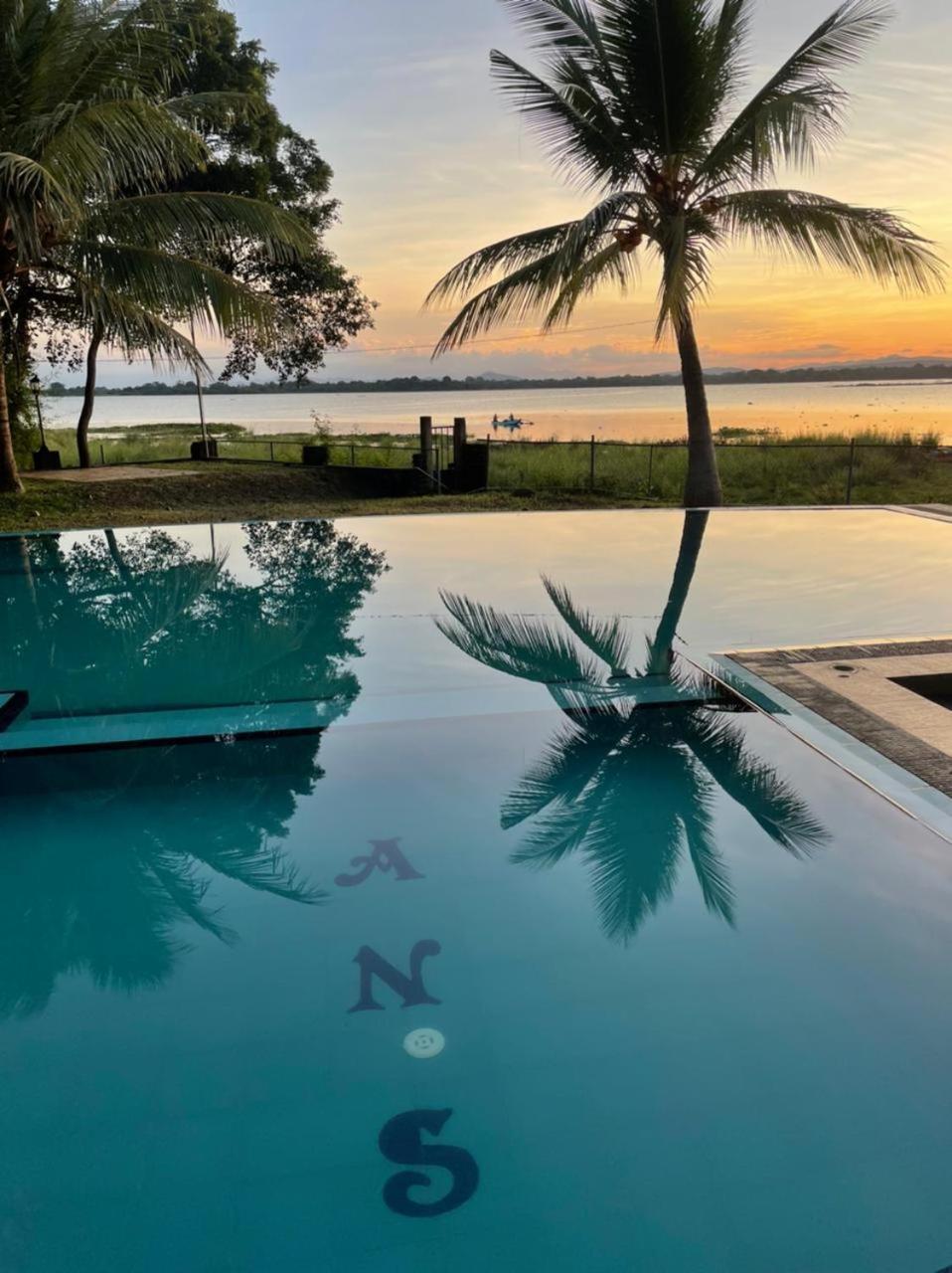 Hotel Lake Park Polonnaruwa Exterior foto